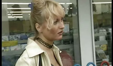 Sexy babe caresses her sweet kitty