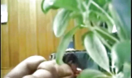 Young model is a good fuck with cancer podkachennom stallion huge Ostrich