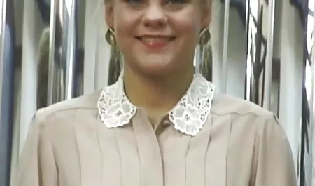 Marina masturbates with vibrator and ends