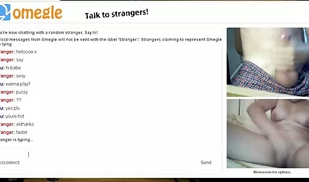 Mulatka Tamila herself fingering pussy