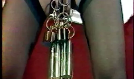 Russian prostitute in sexy clothes fucks man ostrich in the Popu