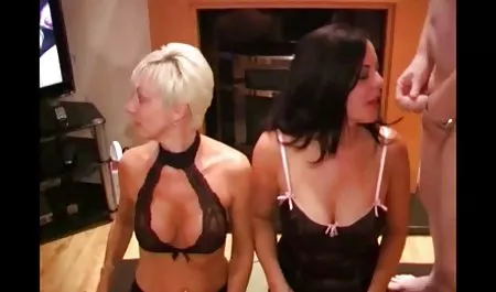 Photographer has arranged a private photo shoot for two sexy models