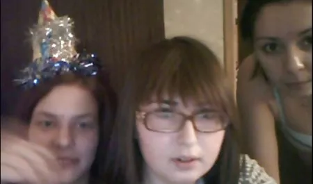 Dude put a babe in a mini skirt with cancer and cut through the ass