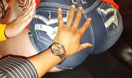 Naughty girl decided to seduce a doctor during the medical examination