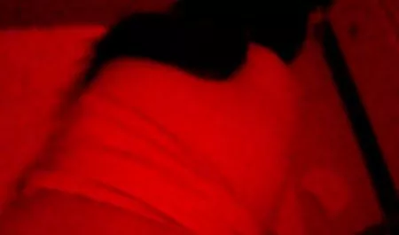 Busty babe Umelo fingering the nail file