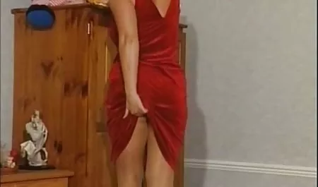 The old potukuu with a hairy Pisa drew on the young meat