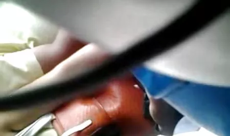 Gynecologist-Lesbian brings the girl to orgasm during the medical examination