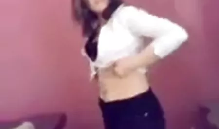 A woman with a good figure does not suspect that she is filmed