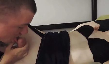 Russian couple takes home sex in the bedroom