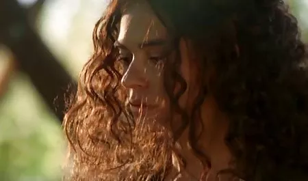 Excited girlfriends diligently sucking the guy's dick