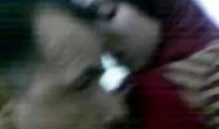 Skinny Elizabeth fucks herself in the anus