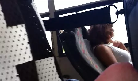 Cutting frames for foot fetishists: heifers show their feet