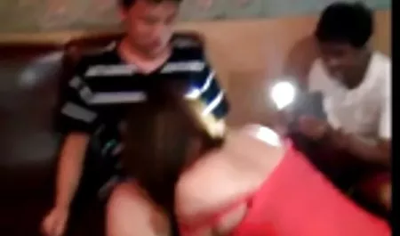 Sweet oral caresses lesbian in a pose 69