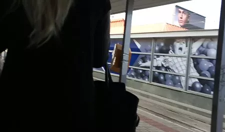 Young babe fingering pee with her fingers