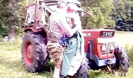 Slim Uma woke up with her lover's minet and spent with him