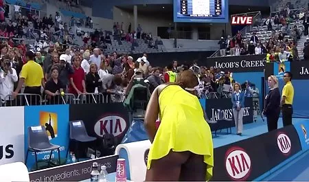 Beautiful Japanese woman in kimono masturbates a kitty and gets a bed