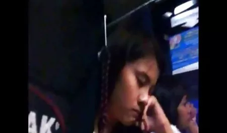 Guy in the gym sly shoots a cool ass girl