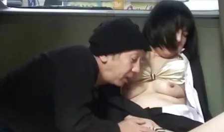 Heifer gets a squirt orgasm from an Anala