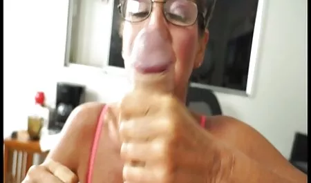 Masha with a thin waist touches the clitoris in the chat